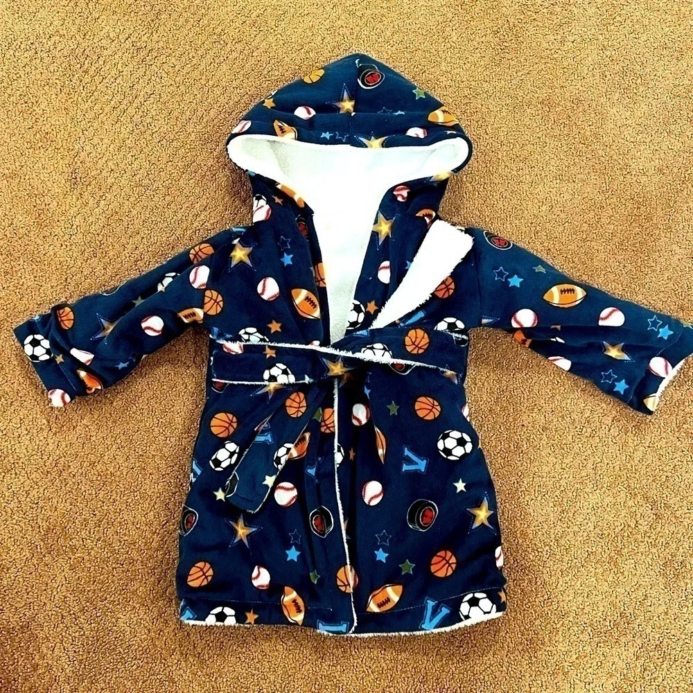 Blankets & Beyond Little Boys Sports Robe